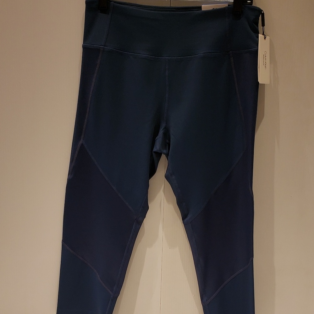 SOLD! Calvin Klein Shine High-Waist Crop Leggings - Picture 5 of 5